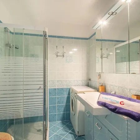 Apartment Les Bougainvilliers By Interhome Saint-Raphael (Var)