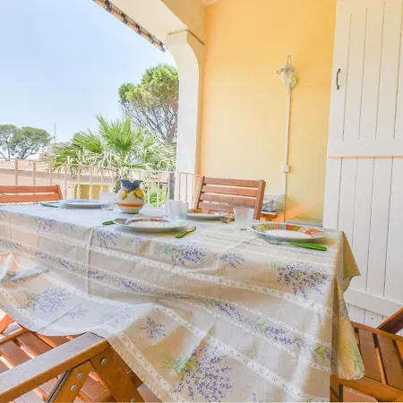 Apartment Les Bougainvilliers By Interhome Saint-Raphael (Var)